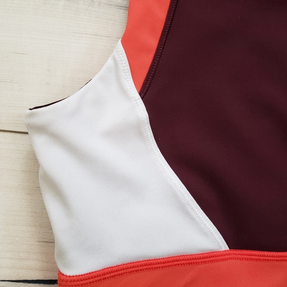 Lululemon Size 8 High Neck Bra - Picture 3 of 7